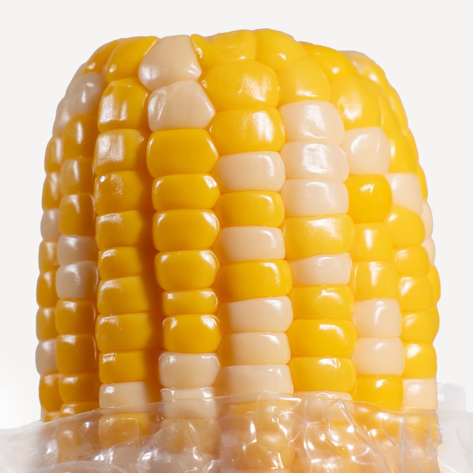 Pearl sweet corn, kernels close up
